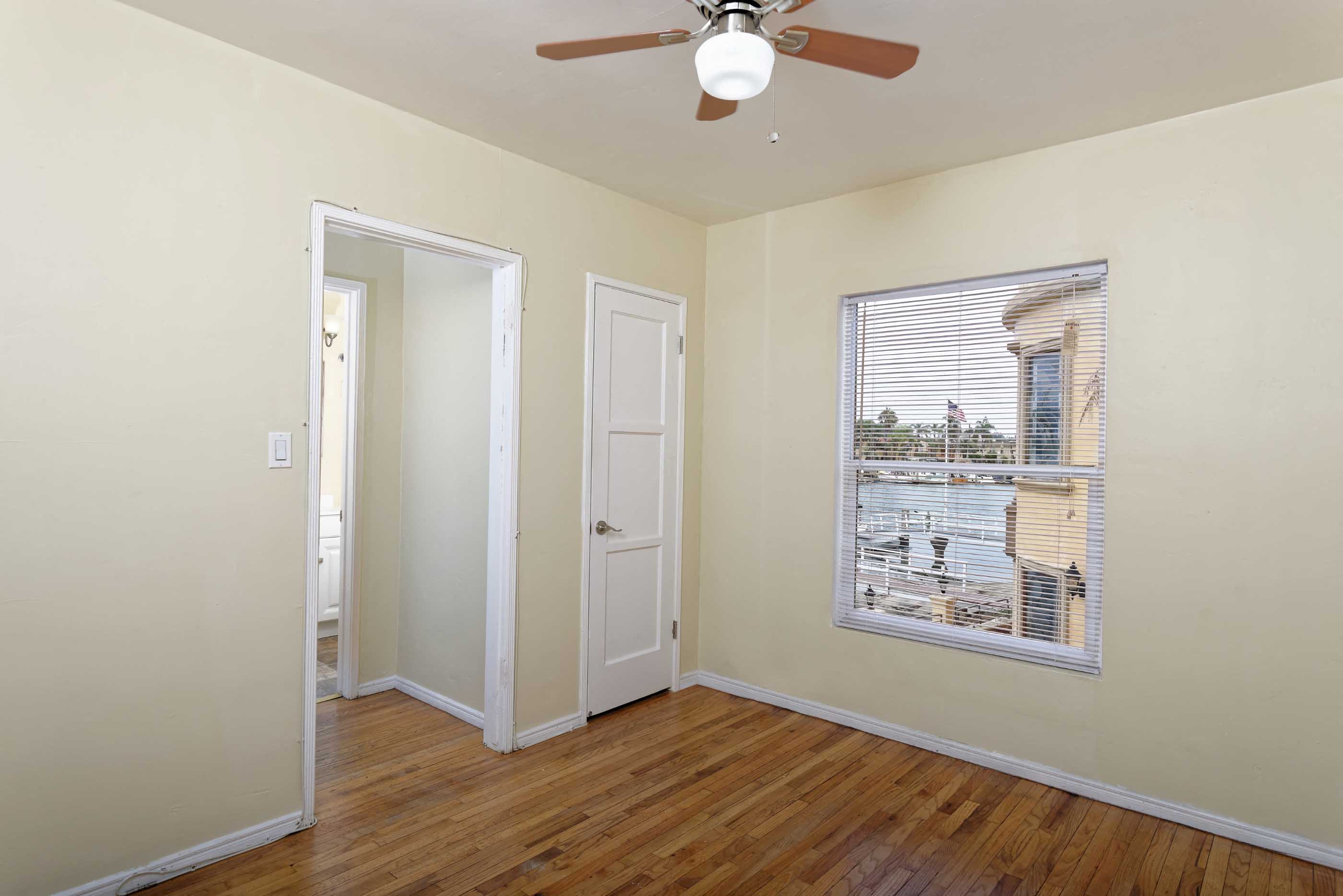 Marina Apartments & Boat Slips